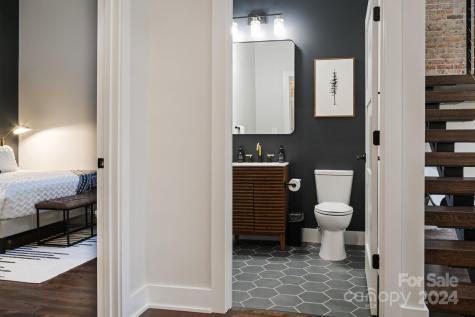 122 College Street Asheville NC 28801