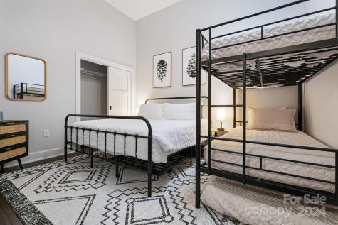 122 College Street Asheville NC 28801