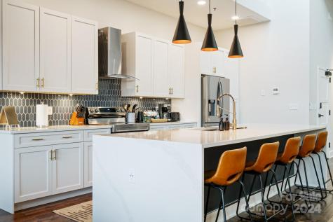 122 College Street Asheville NC 28801