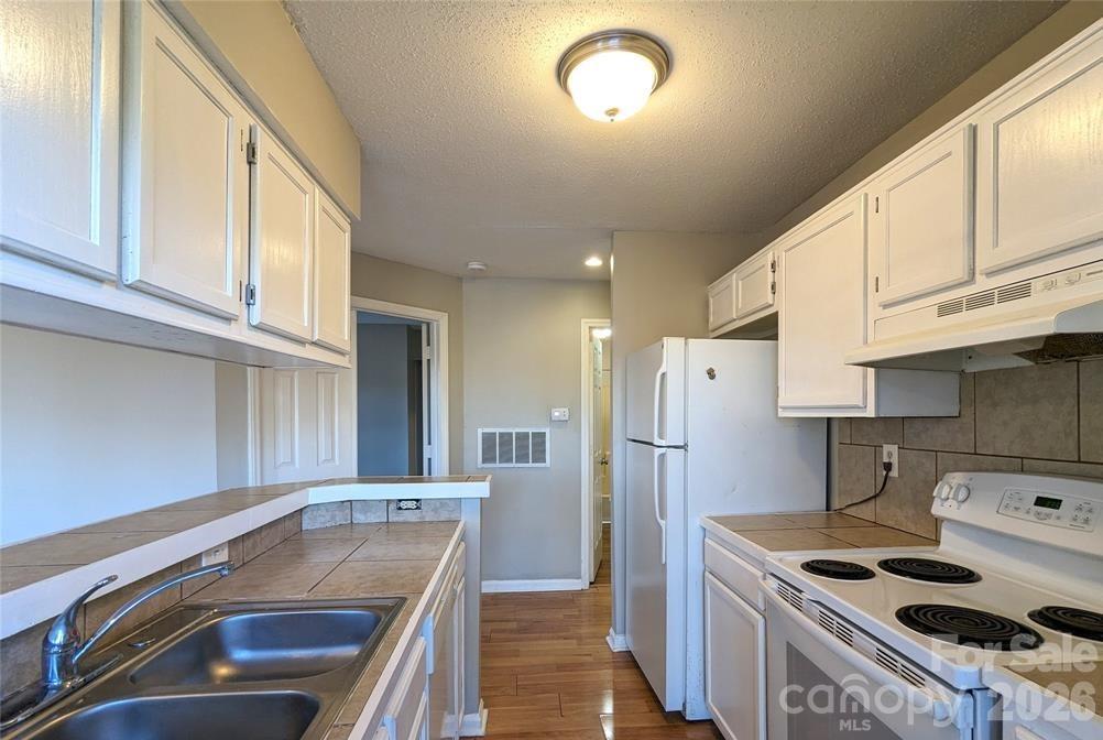 8137 Cedar Glen Drive Charlotte NC 28212