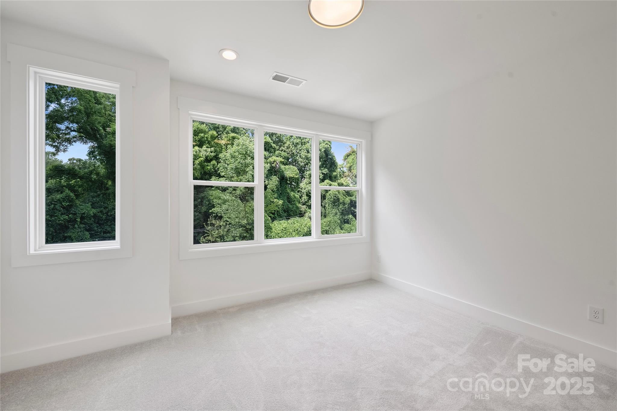 209 Coxe Avenue Charlotte NC 28208