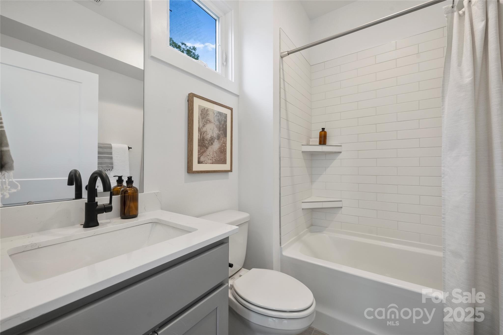 209 Coxe Avenue Charlotte NC 28208