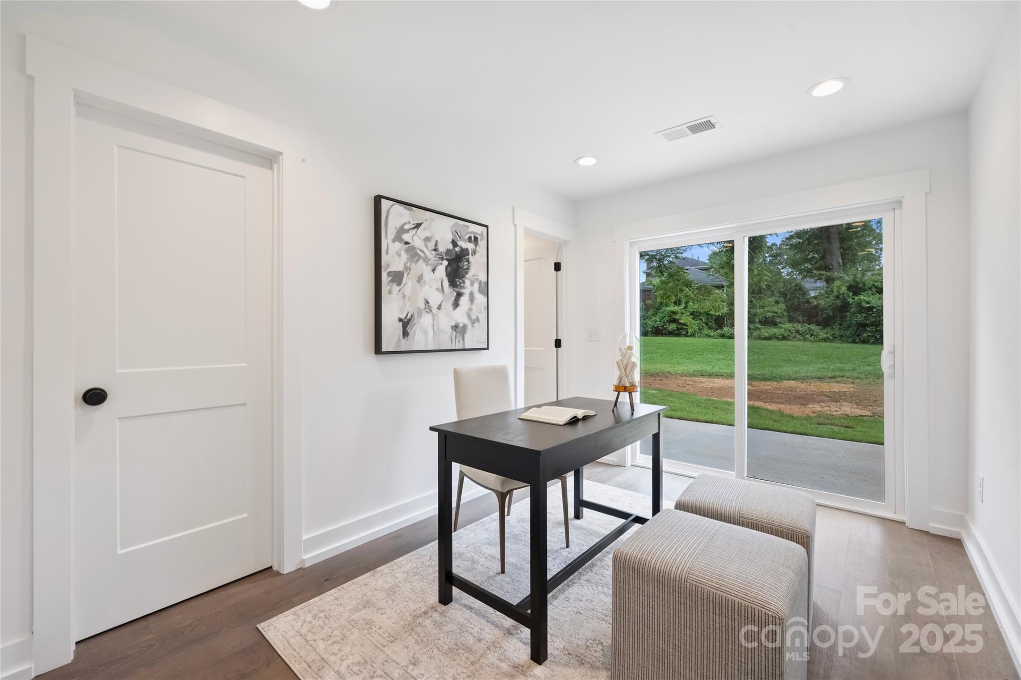 209 Coxe Avenue Charlotte NC 28208