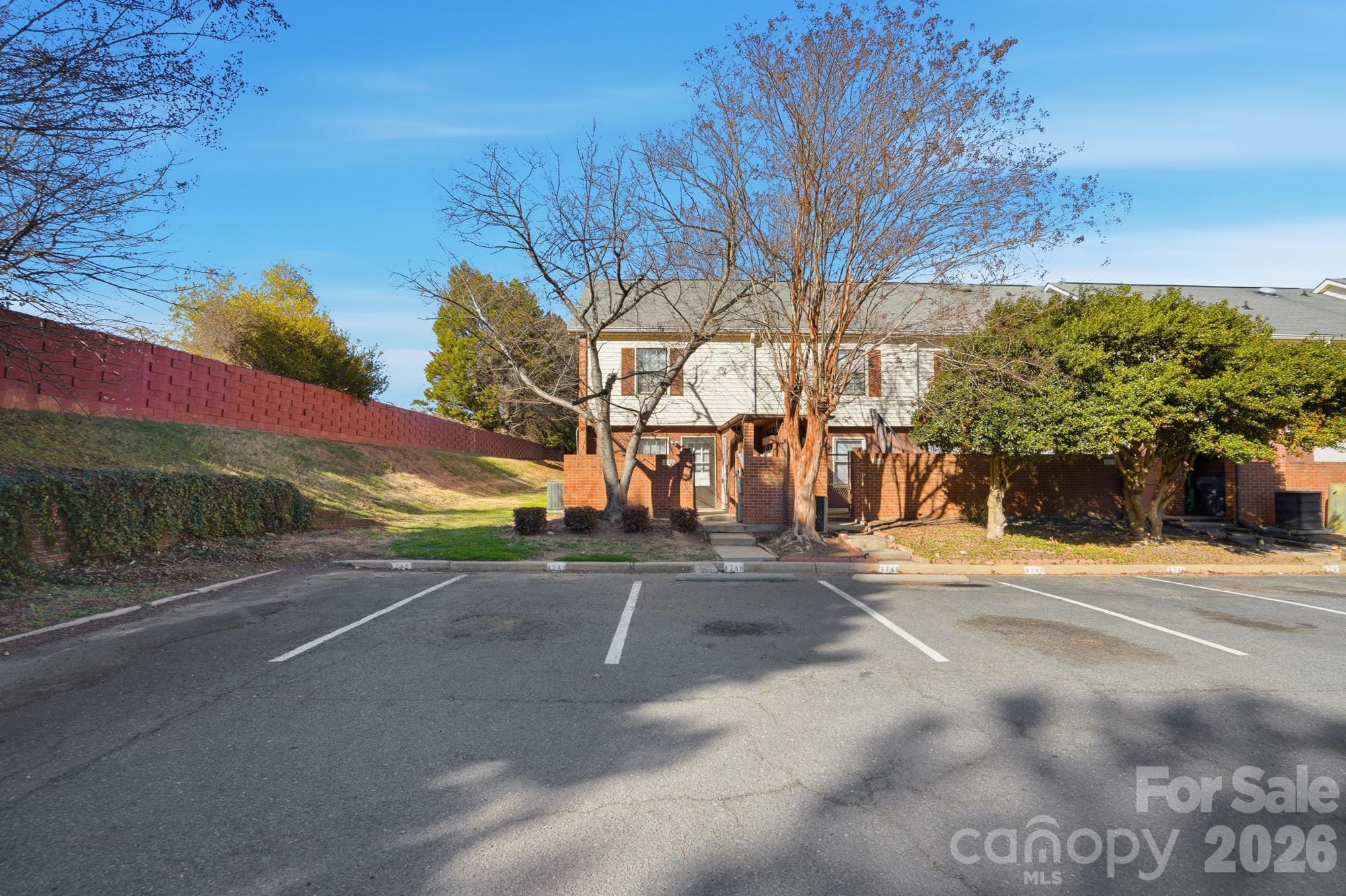 4748 Old Lantern Way Charlotte NC 28212