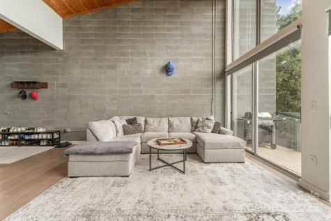 2116 Mcclintock Road Charlotte NC 28205