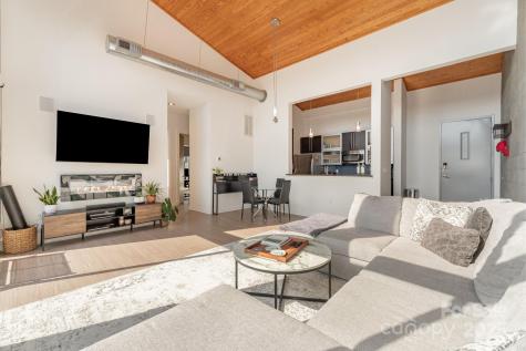 2116 Mcclintock Road Charlotte NC 28205