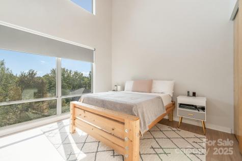 2116 Mcclintock Road Charlotte NC 28205