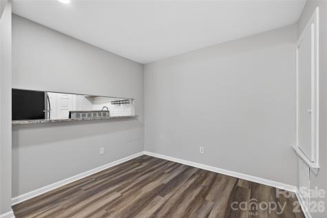1612 Sharon Road W Charlotte NC 28210
