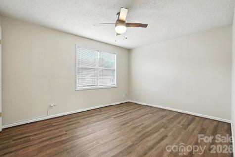 1101 Surry Lane Gastonia NC 28054