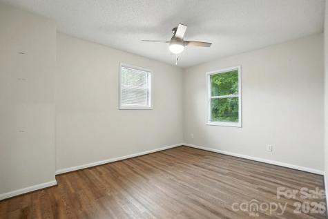1101 Surry Lane Gastonia NC 28054