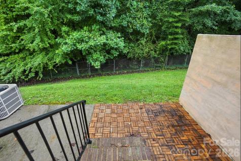 1101 Surry Lane Gastonia NC 28054