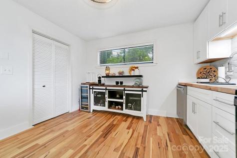 216 Tinequa Drive Brevard NC 28712