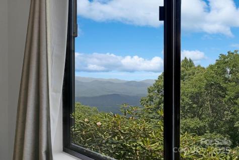 216 Tinequa Drive Brevard NC 28712