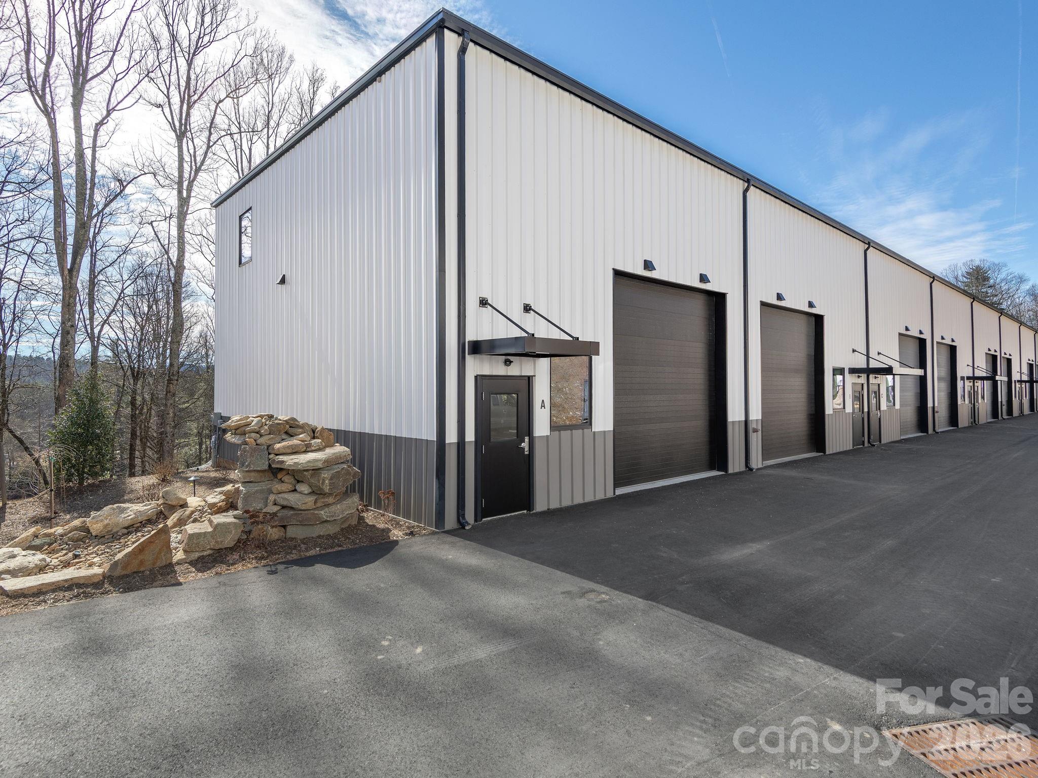 65 Speed Way Lake Toxaway NC 28747