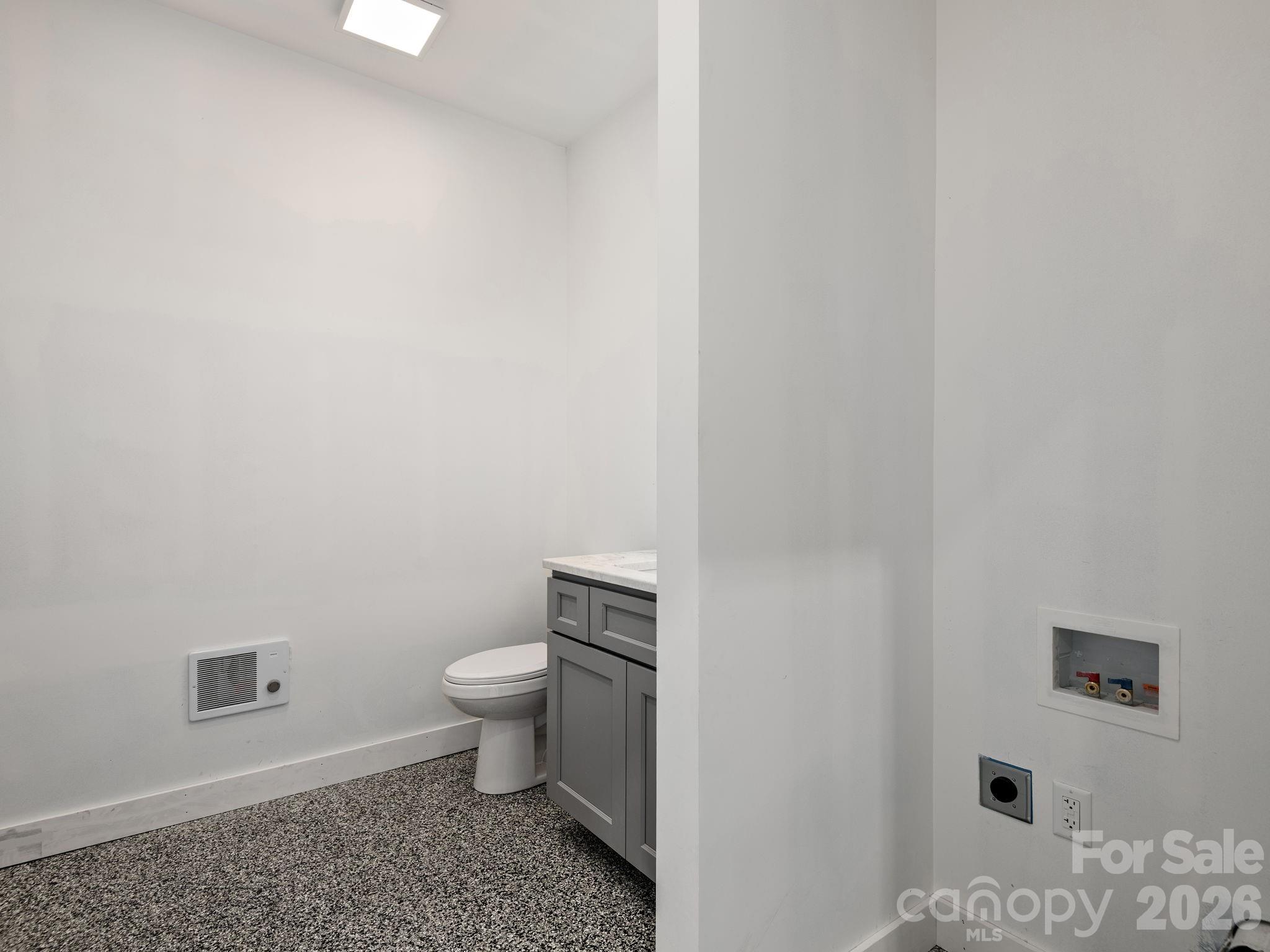 65 Speed Way Lake Toxaway NC 28747