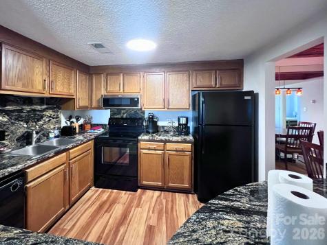 303 Sugar Top Drive Sugar Mountain NC 28604