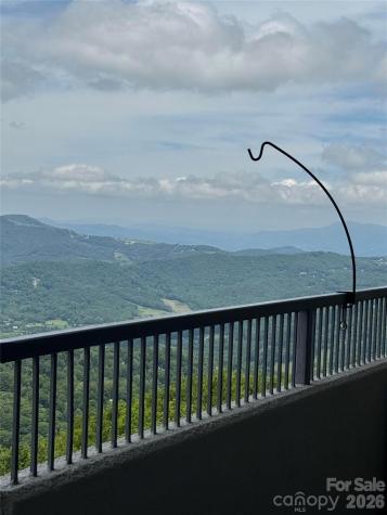 303 Sugar Top Drive Sugar Mountain NC 28604