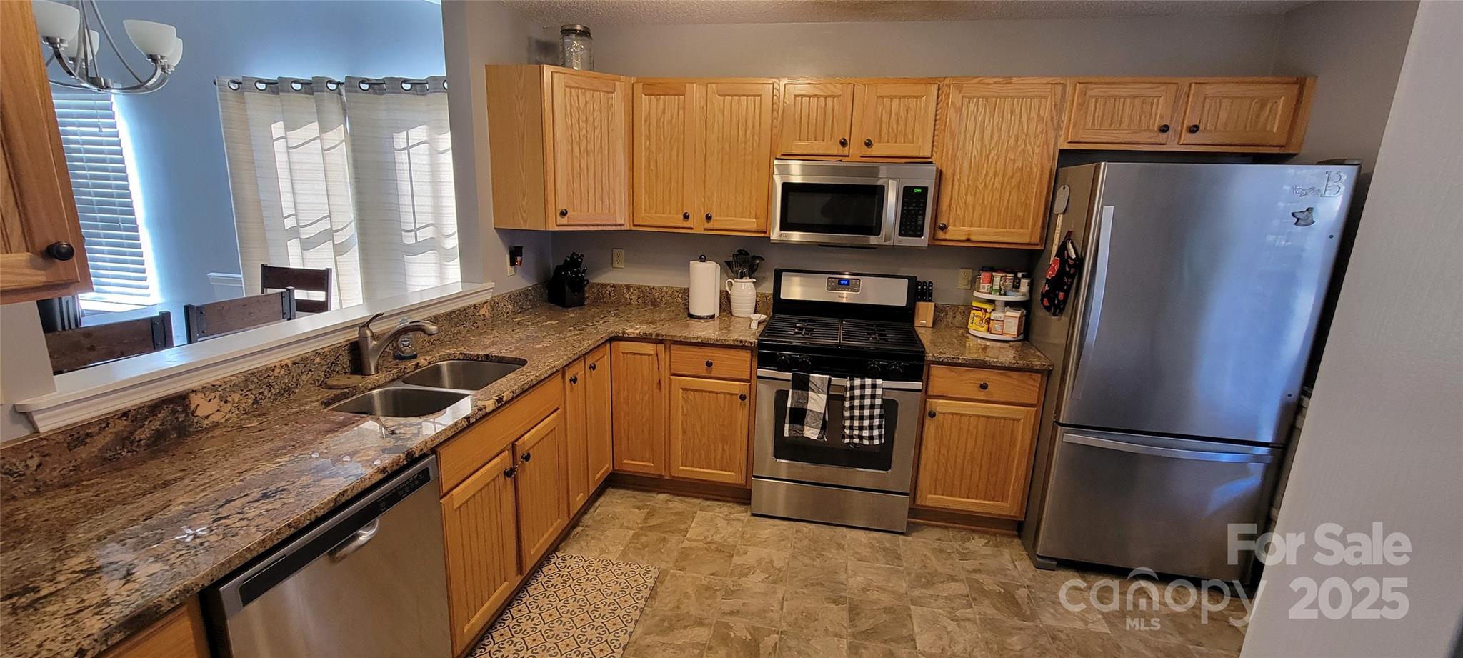 2306 Deermouse Way Hendersonville NC 28792