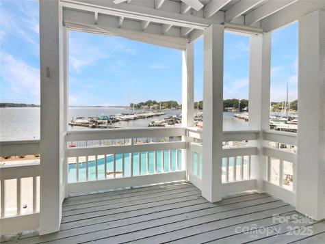 17931 Kings Point Drive Cornelius NC 28031