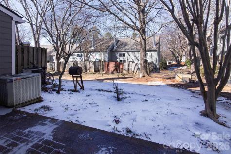 6116 Heath Ridge Court Charlotte NC 28210