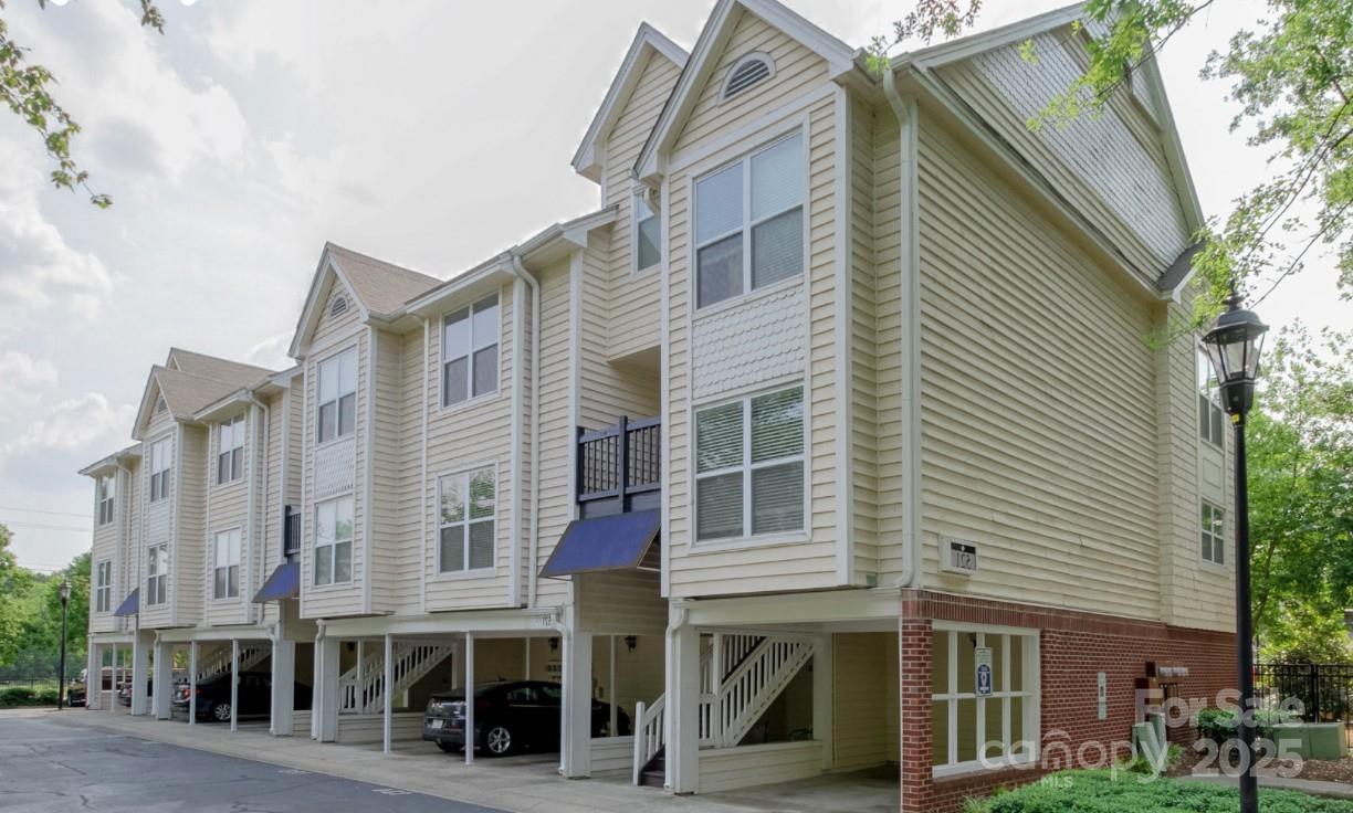 529 N Graham Street Charlotte NC 28202