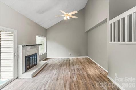 6610 Point Comfort Lane Charlotte NC 28226