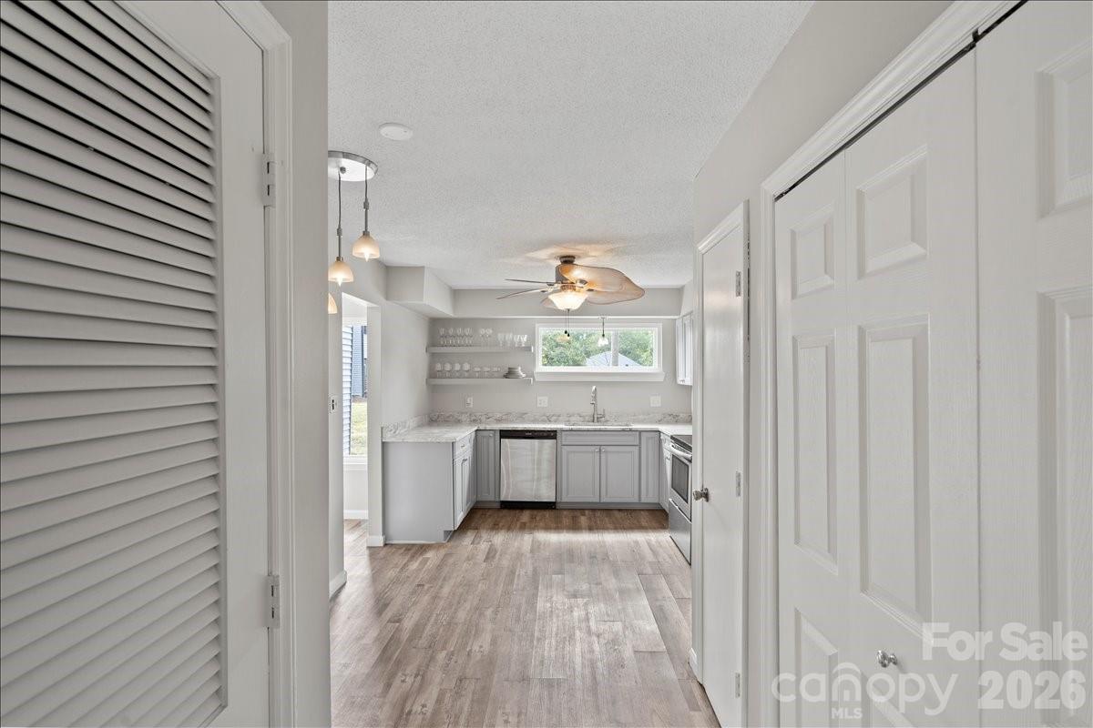 6610 Point Comfort Lane Charlotte NC 28226
