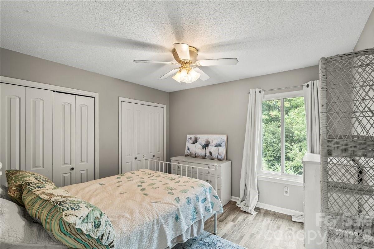 6610 Point Comfort Lane Charlotte NC 28226