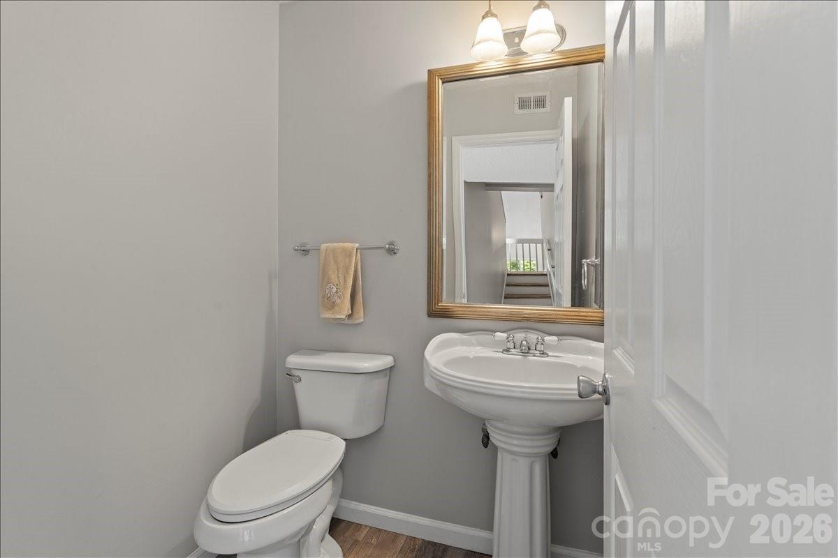 6610 Point Comfort Lane Charlotte NC 28226