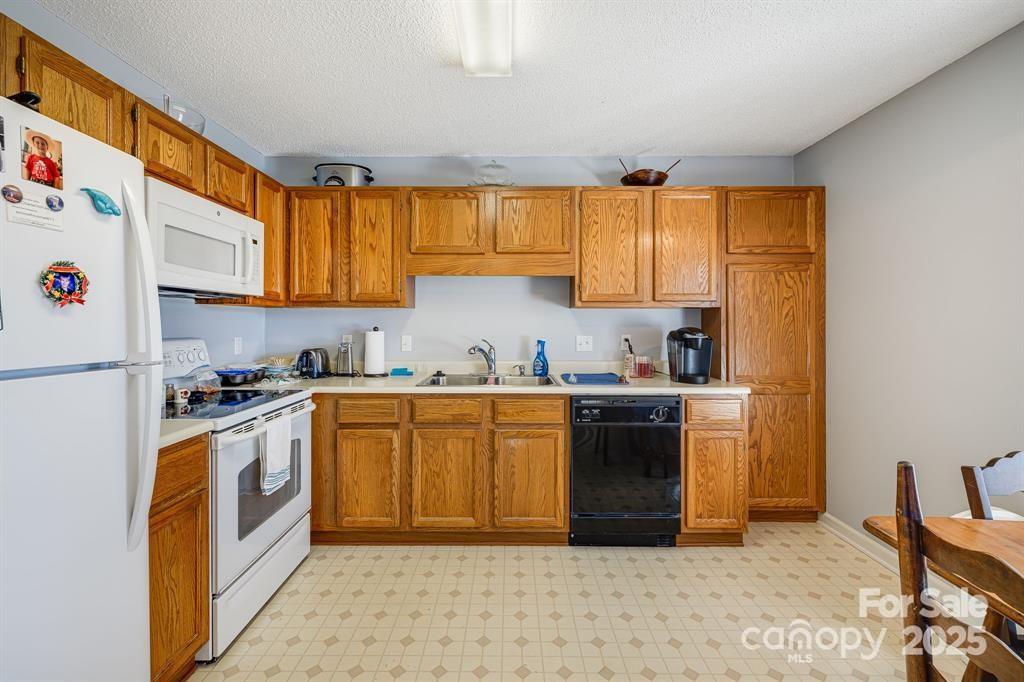 2904 Sagamore Lane Asheville NC 28806