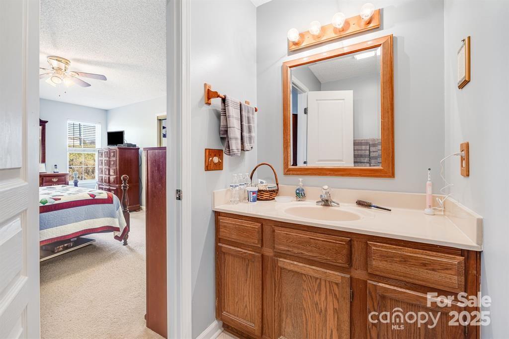 2904 Sagamore Lane Asheville NC 28806