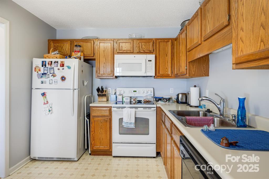 2904 Sagamore Lane Asheville NC 28806