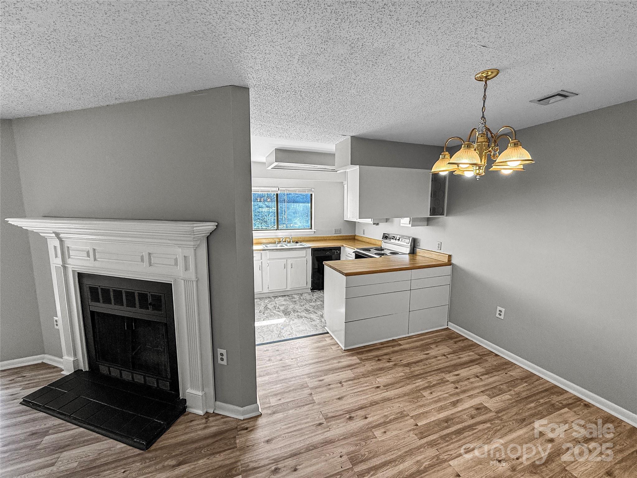 4824 Spring Lake Drive Charlotte NC 28212