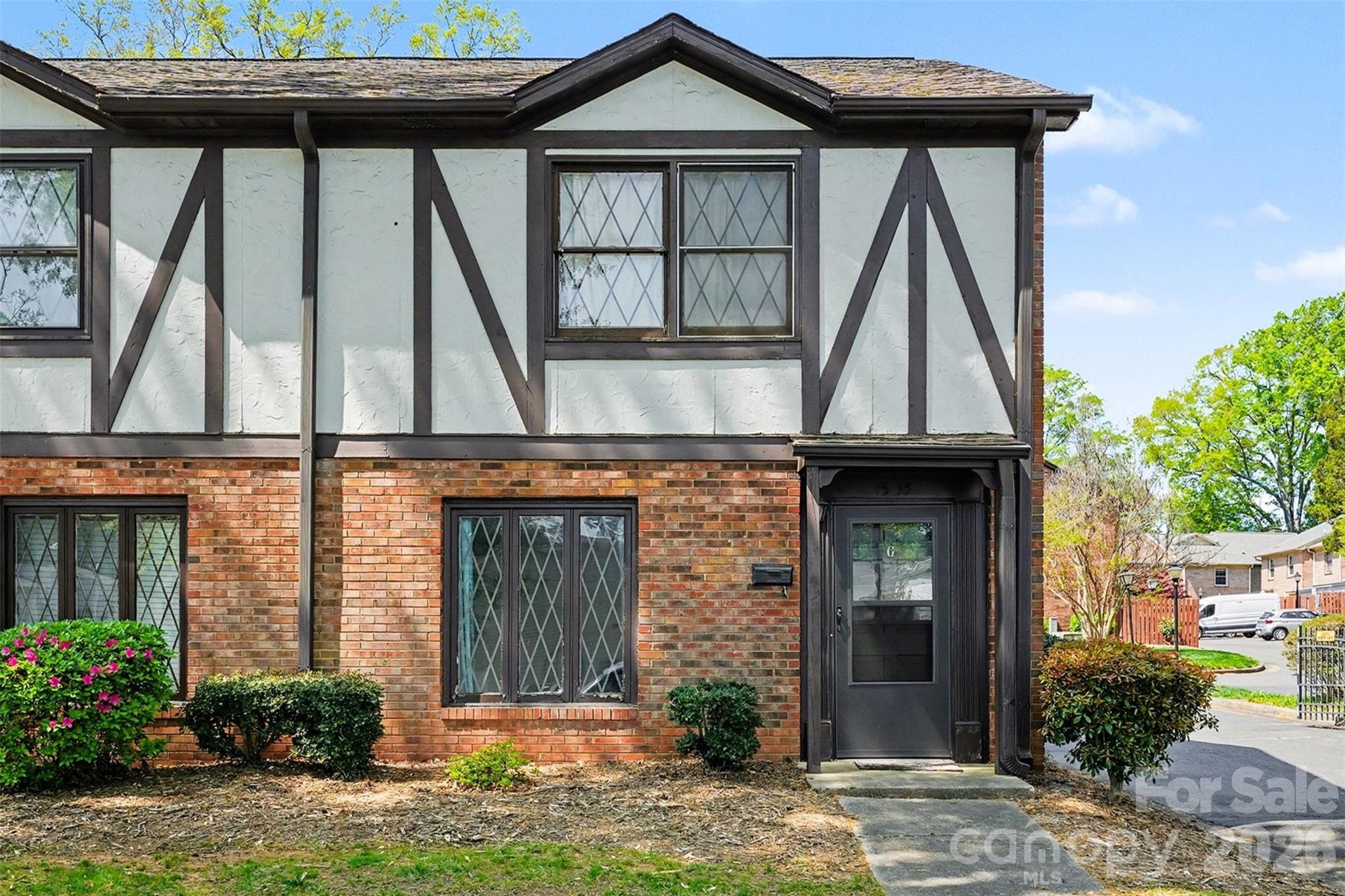 1535 Lansdale Drive Charlotte NC 28205
