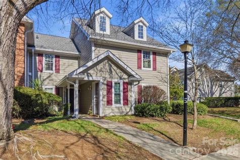 9400 S Vicksburg Park Court Charlotte NC 28210