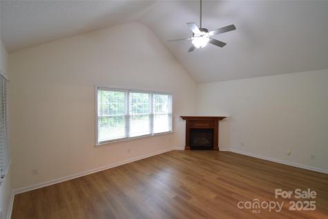 542 Queen Brogan Court Gastonia NC 28054