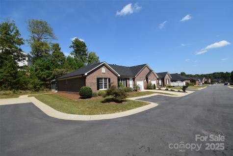 542 Queen Brogan Court Gastonia NC 28054