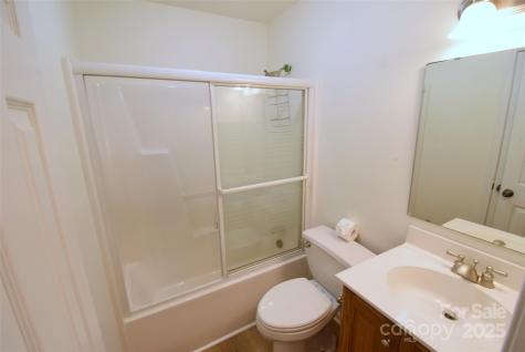 542 Queen Brogan Court Gastonia NC 28054