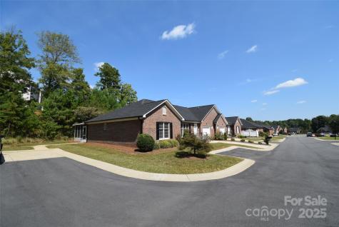 542 Queen Brogan Court Gastonia NC 28054