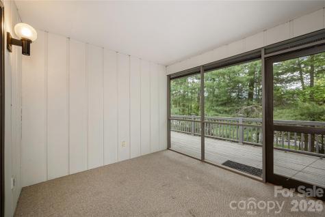 434 Crowfields Drive Asheville NC 28803
