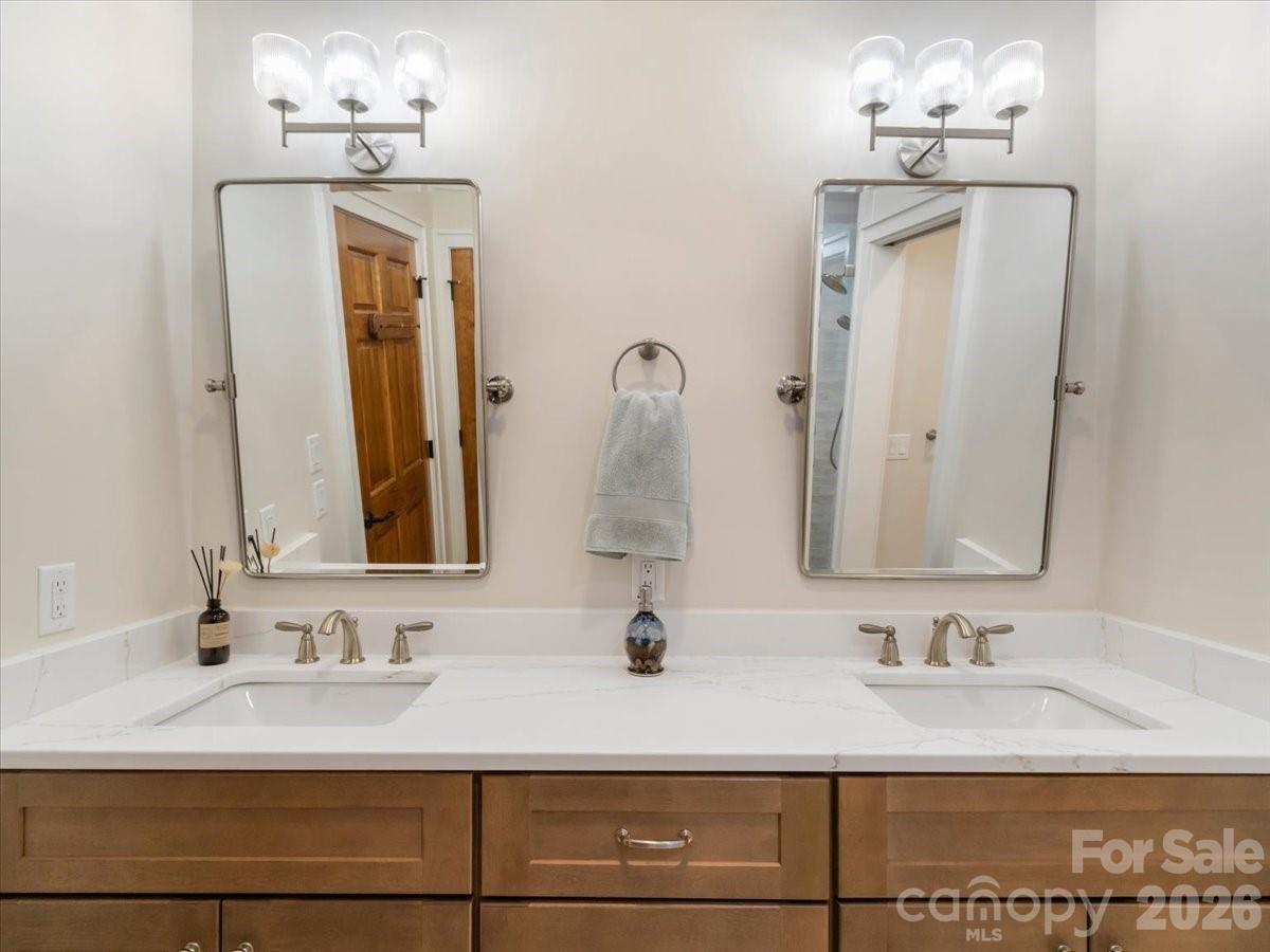 45 Creekside Way Burnsville NC 28714