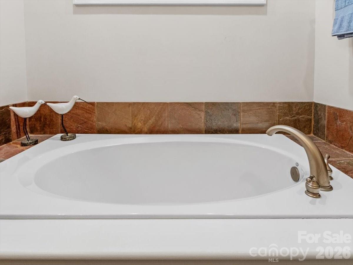 45 Creekside Way Burnsville NC 28714