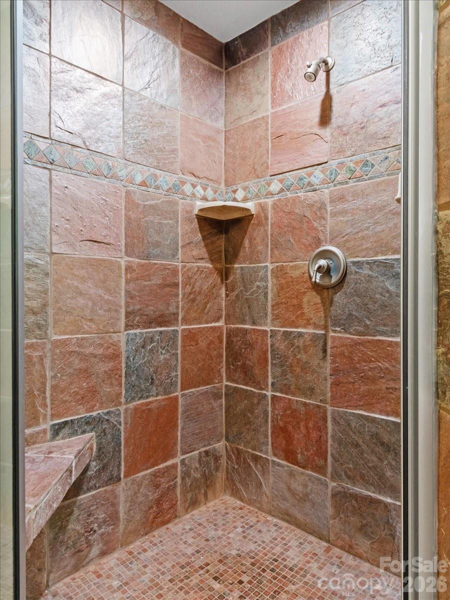 45 Creekside Way Burnsville NC 28714