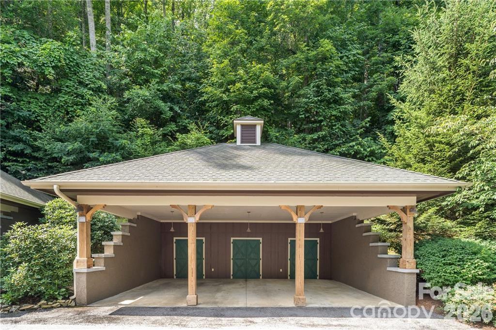 45 Creekside Way Burnsville NC 28714