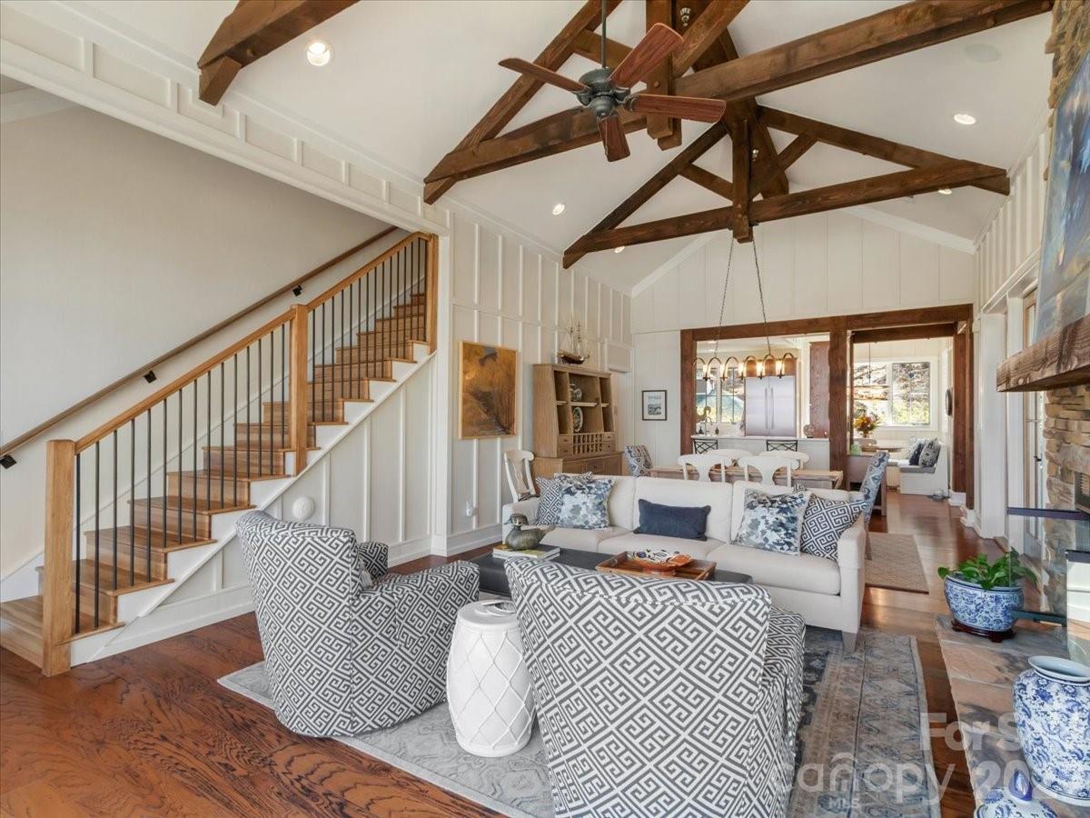 45 Creekside Way Burnsville NC 28714