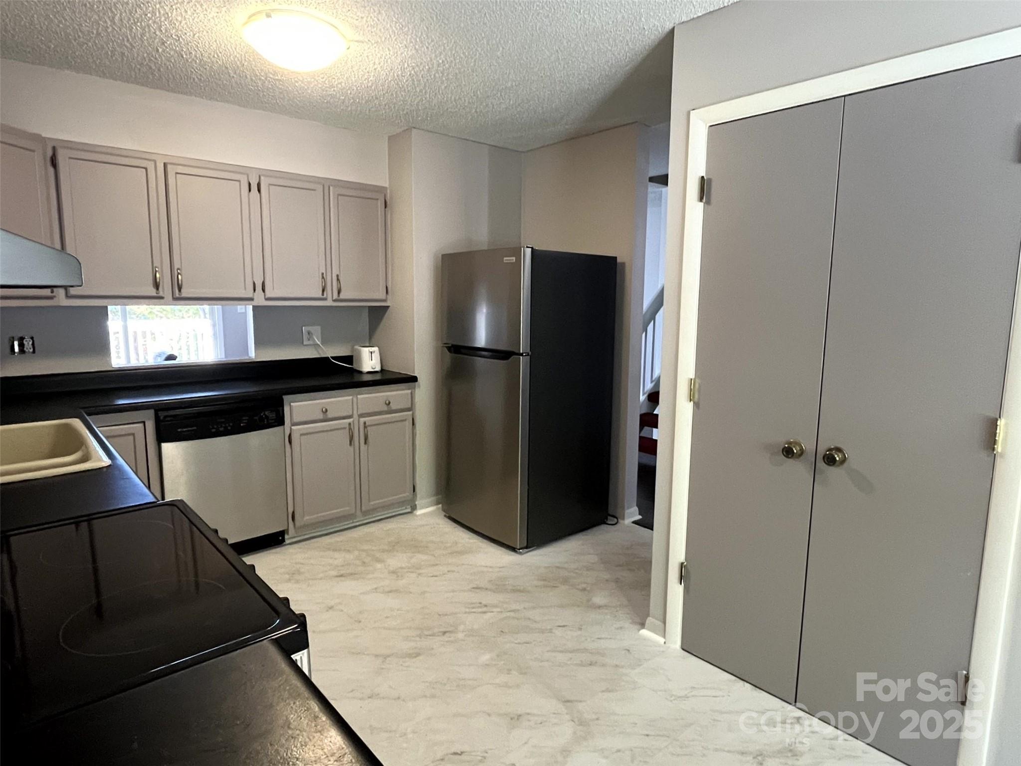 22 Hollybrook Drive Asheville NC 28803