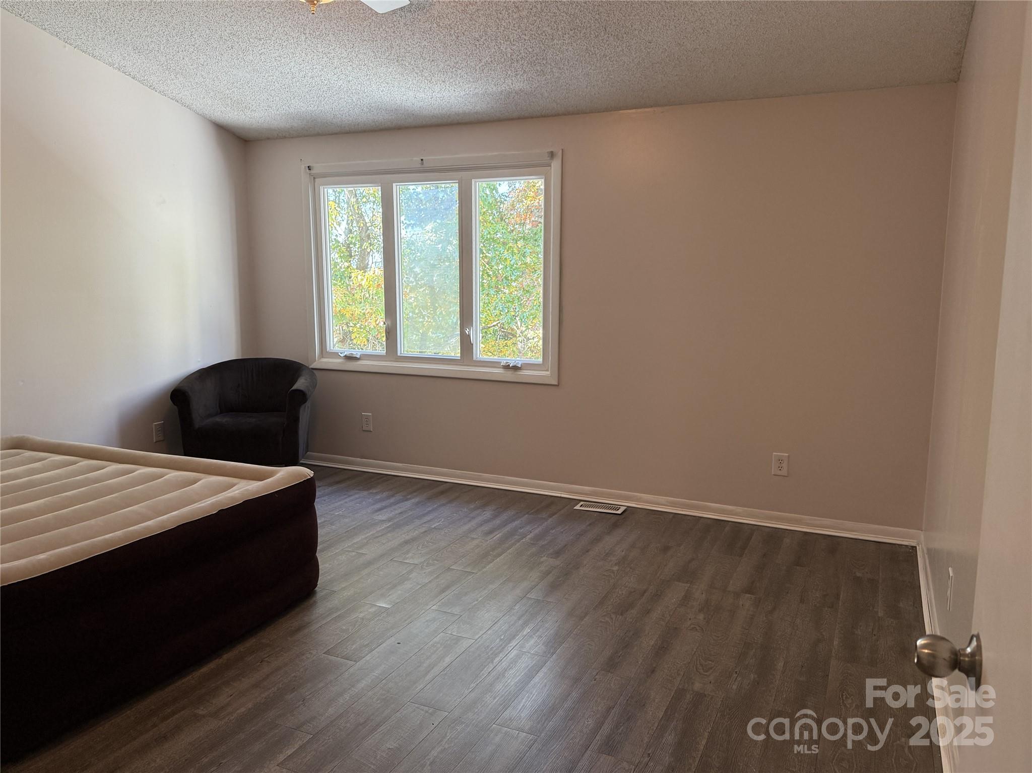 22 Hollybrook Drive Asheville NC 28803