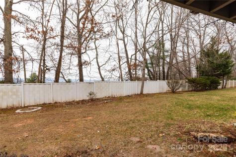 22 Hollybrook Drive Asheville NC 28803