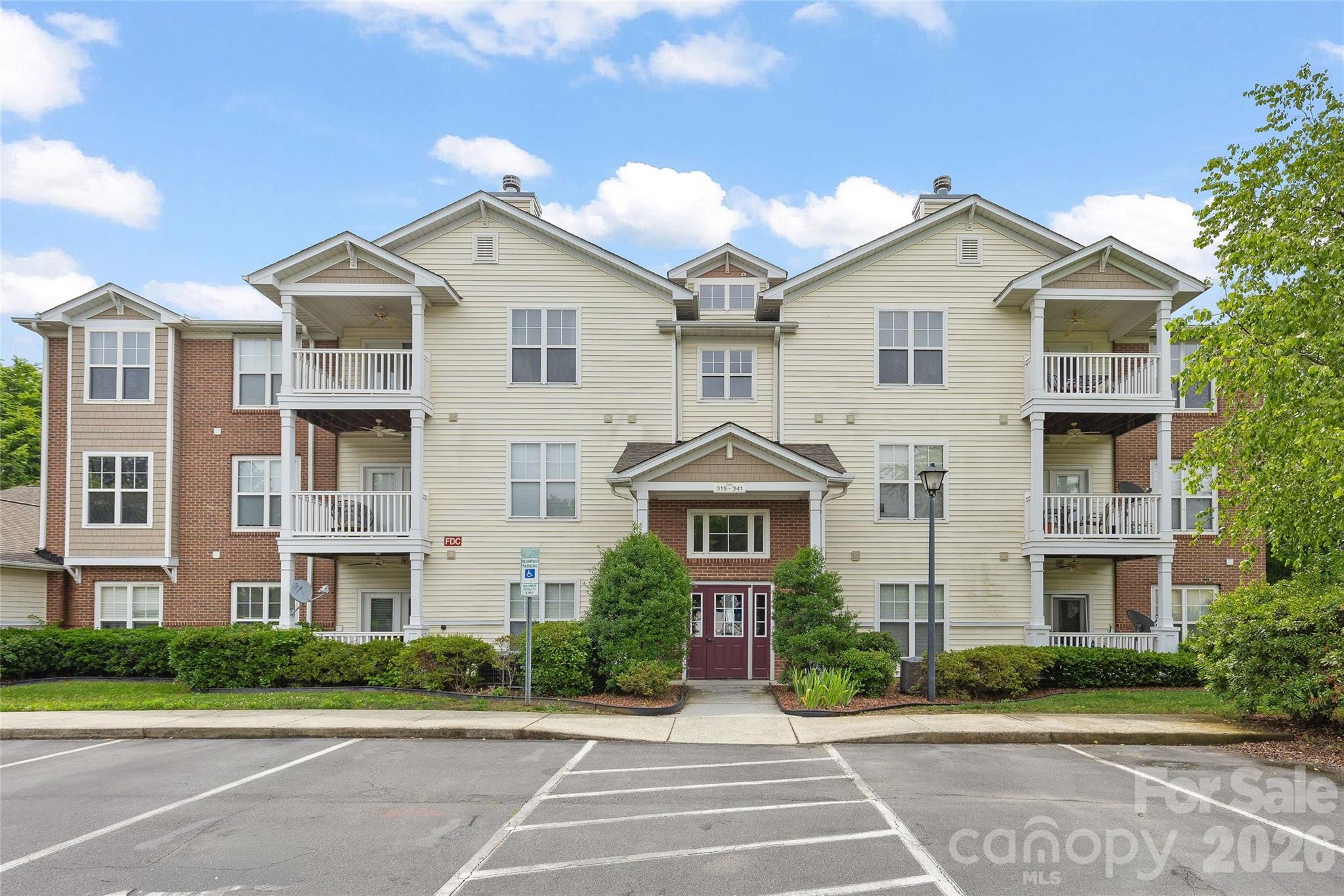 333 Westbend Drive Charlotte NC 28262