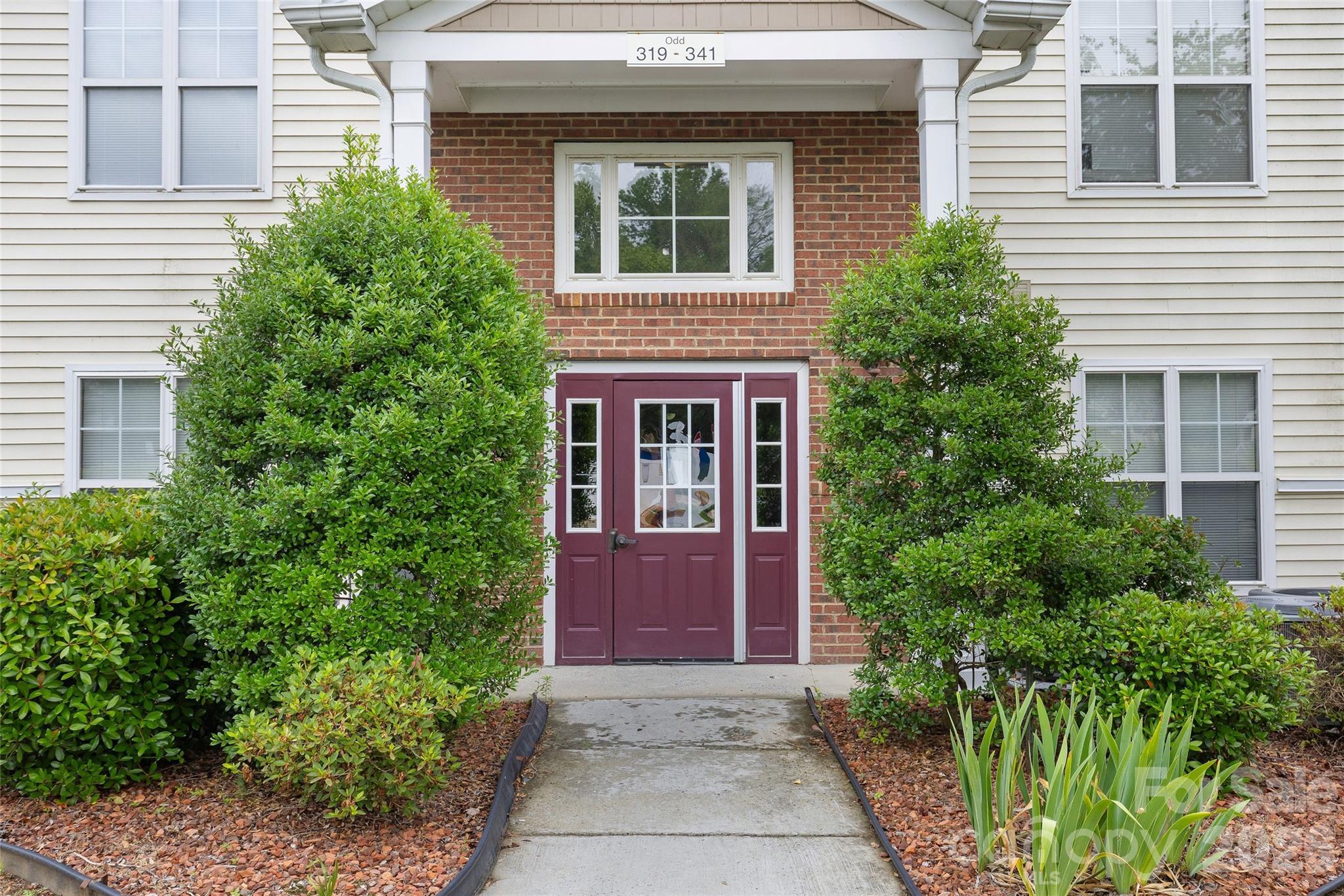 333 Westbend Drive Charlotte NC 28262